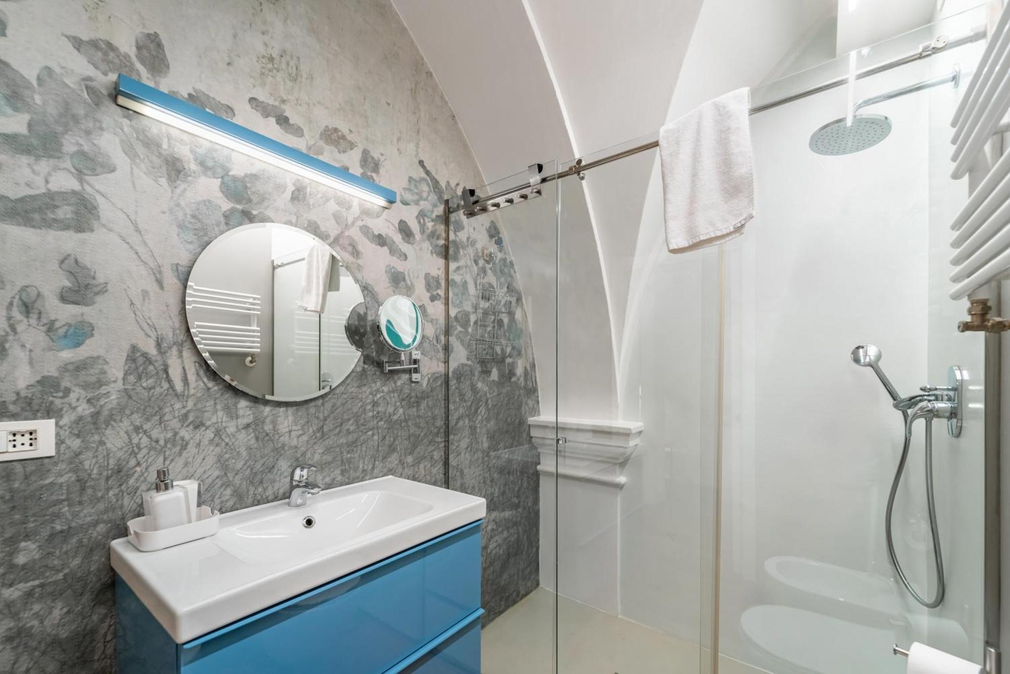 Modern Flat - Borgonuovo 23 Lejlighed Bologna Eksteriør billede